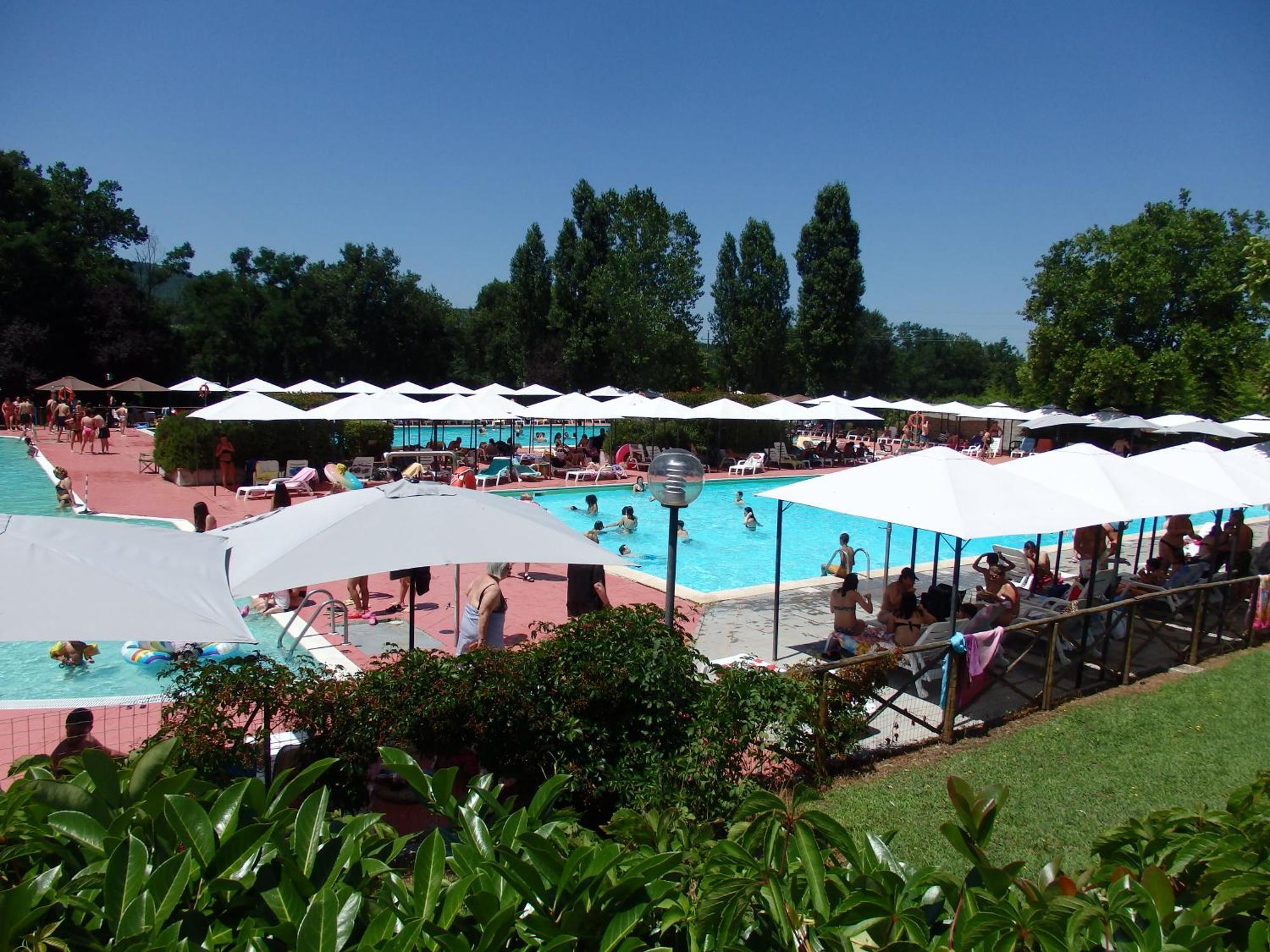Camping Village La Chiocciola Capannole 외부 사진